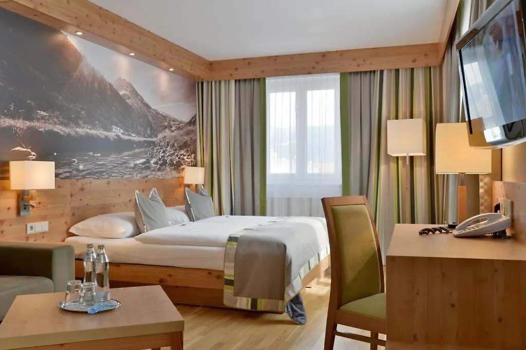 Hotel Goldener Adler Wattens-1