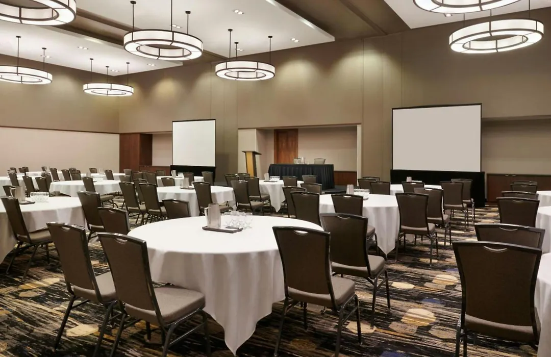 Residence Inn By Marriott Calgary Airport-1