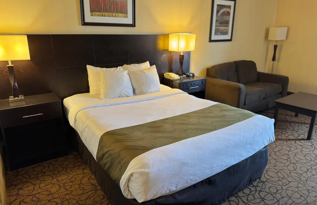 Quality Inn & Suites Escanaba North-1
