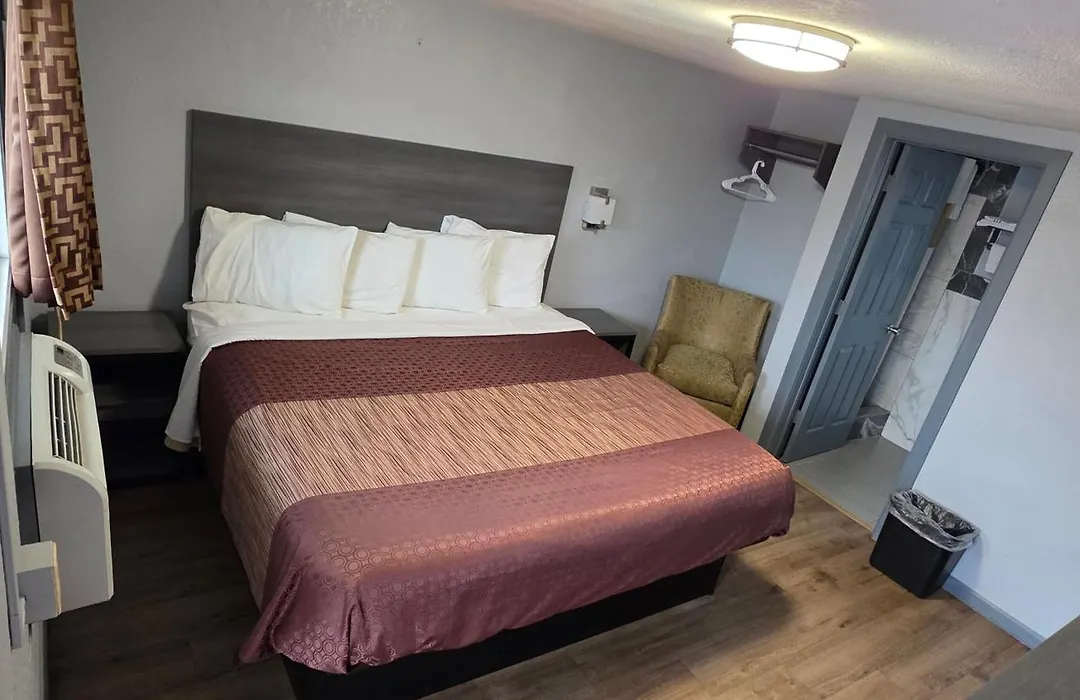 Plaza Motel-1