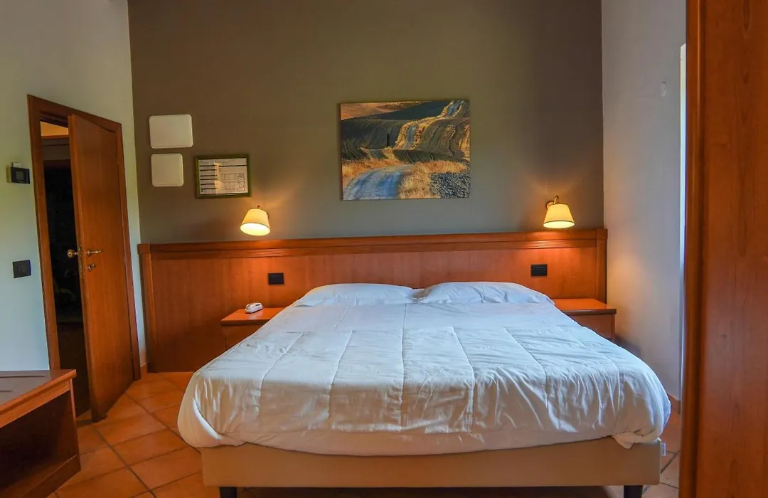 Hotel La Scottiglia e Ristorante-1