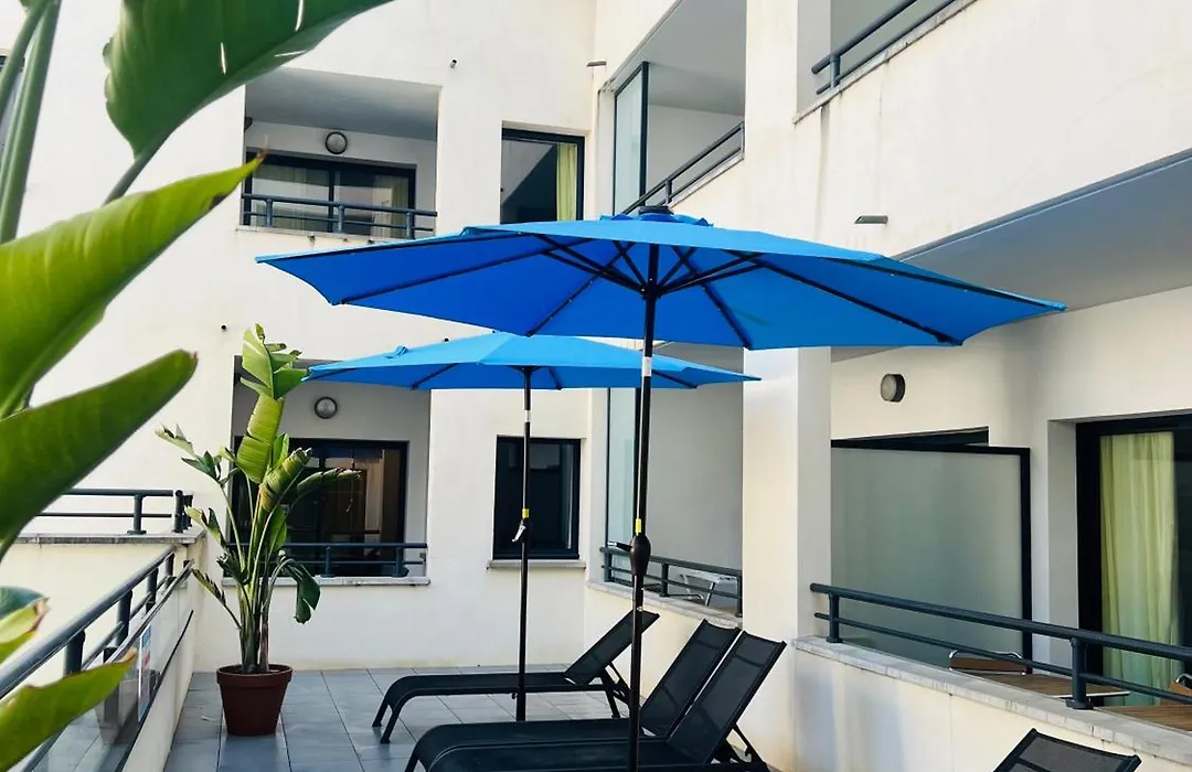 Lagrange Vacances Les Patios Eugénie-1