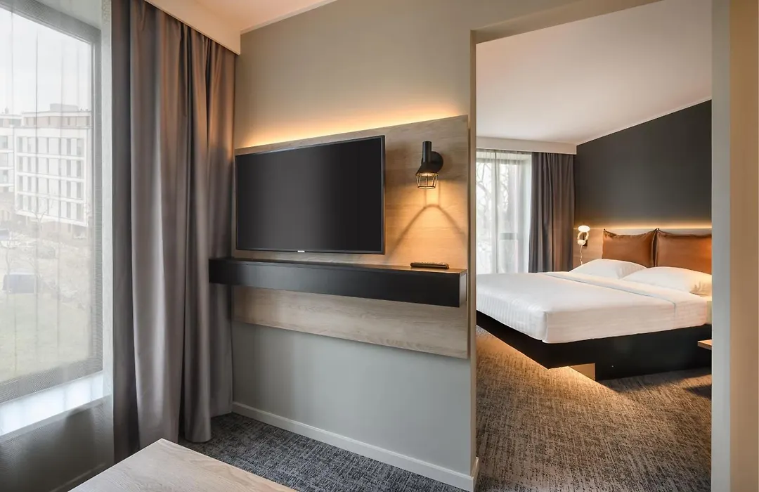 Moxy Dresden Neustadt-1