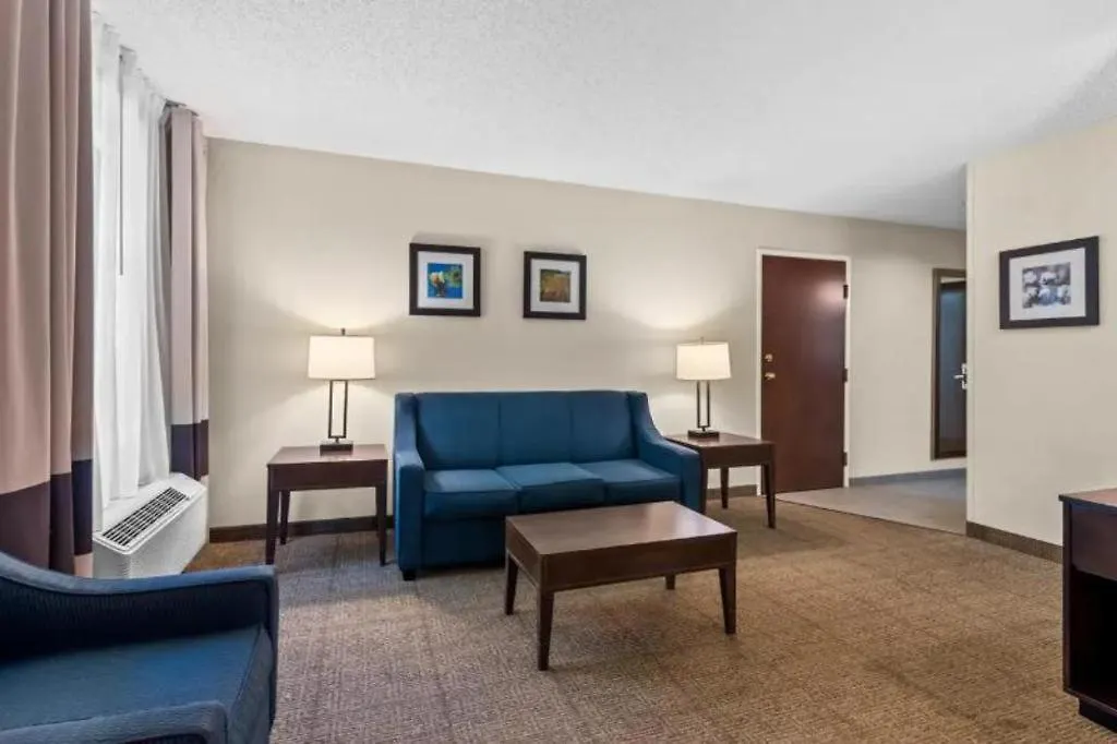 Comfort Inn Clinton-1