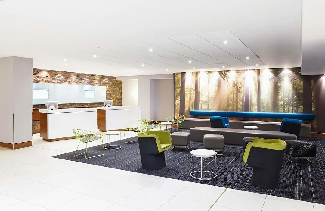 Novotel London West-1