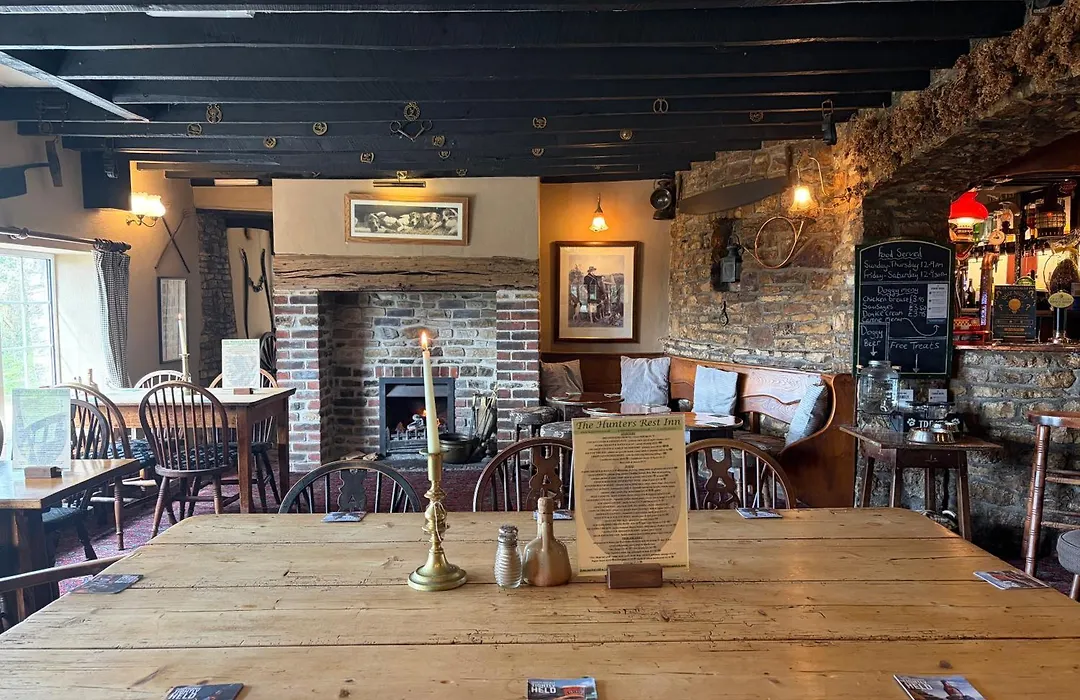 The Hunters Rest Inn-1