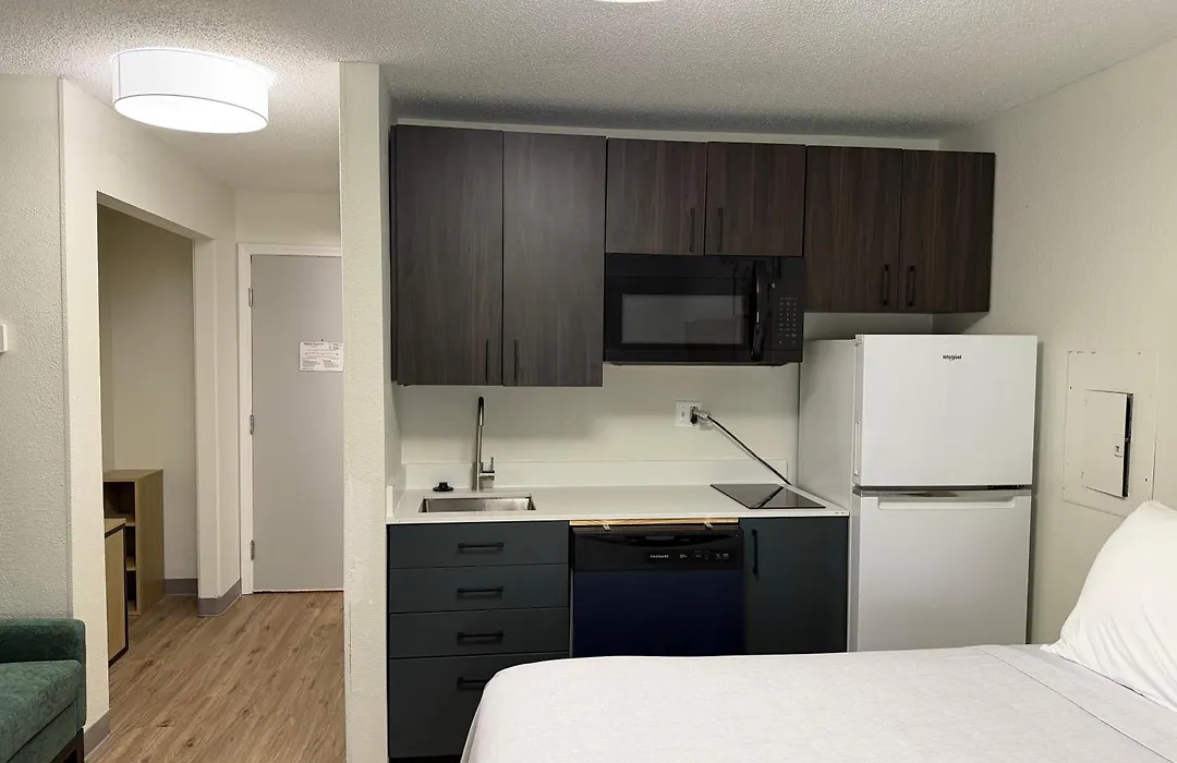 Sonesta Simply Suites Memphis-1