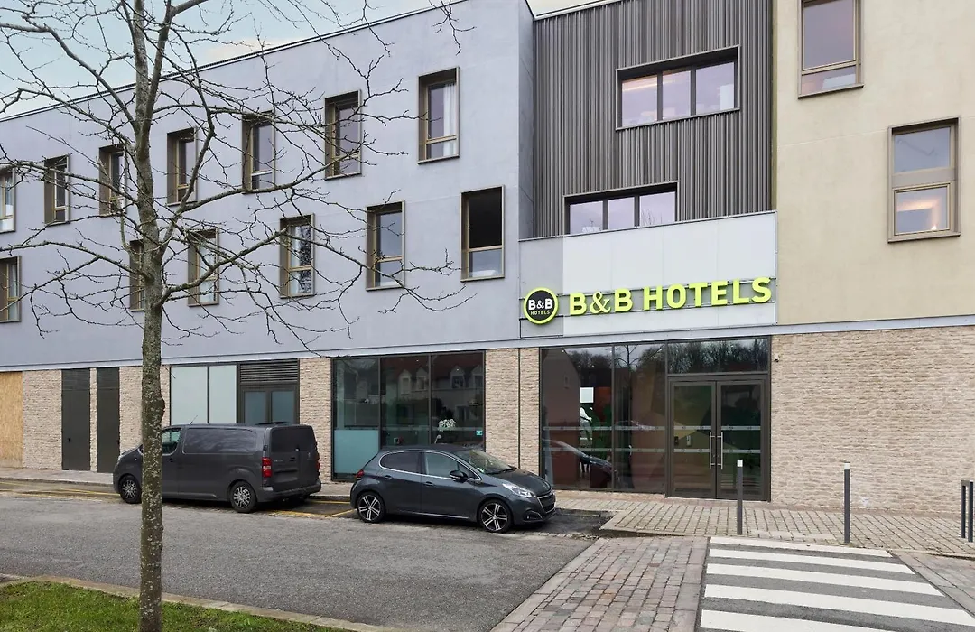 B&B HOTEL Versailles Rocquencourt-1