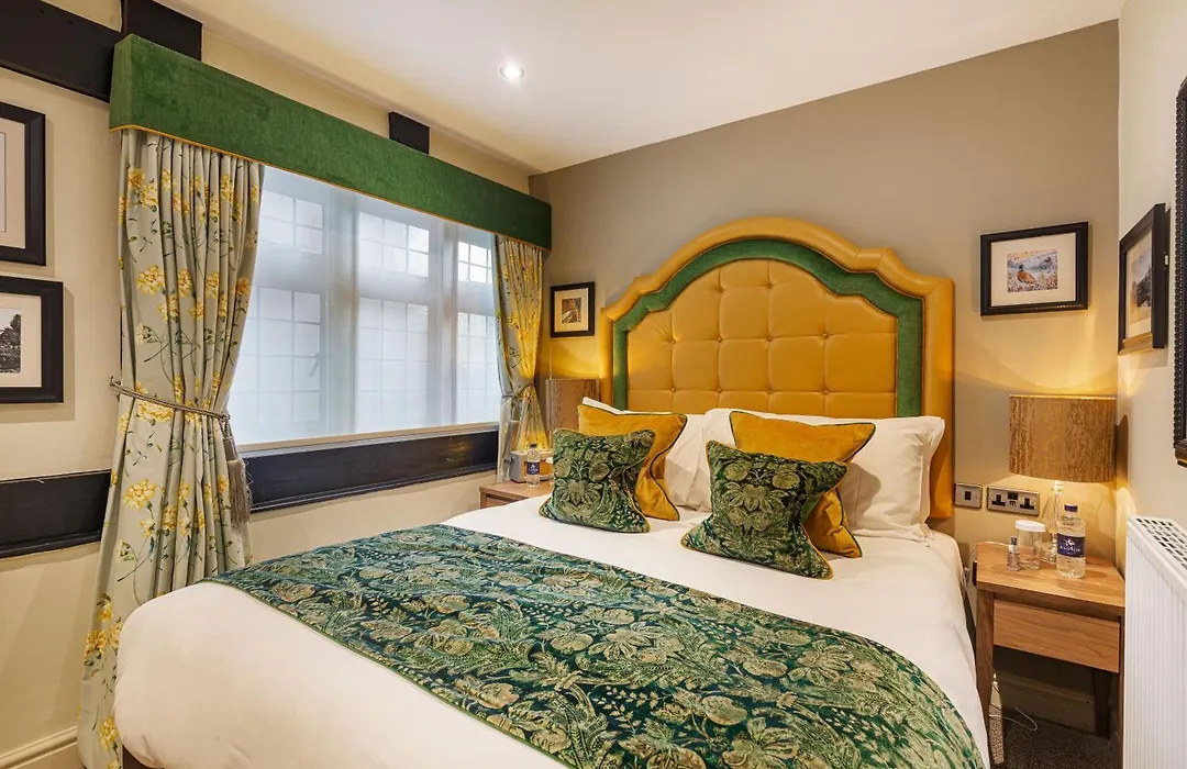 The Tudor House Hotel, Tewkesbury, Gloucestershire - The Coaching Inn Group-1