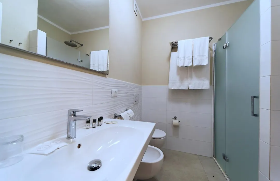 Hotel Fabricia-1