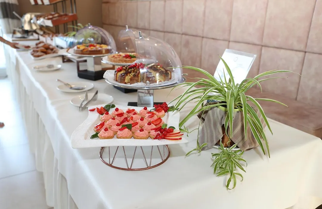 Parc Hotel Germano Suites & Apartments-1