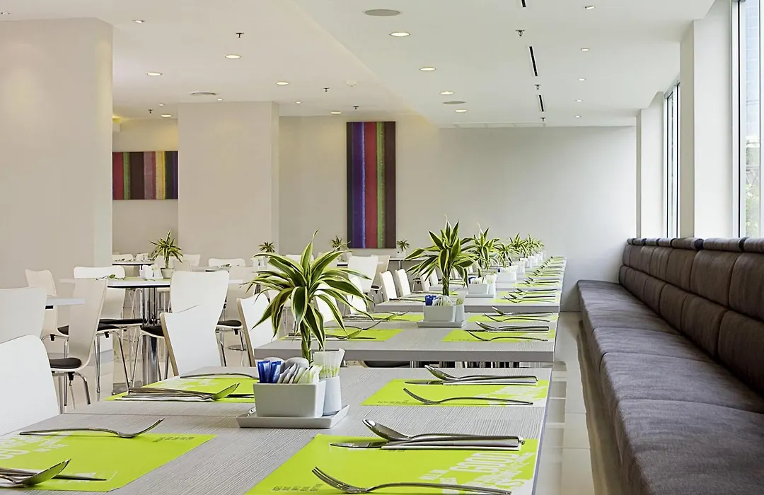 Ibis Bangkok Sathorn-1
