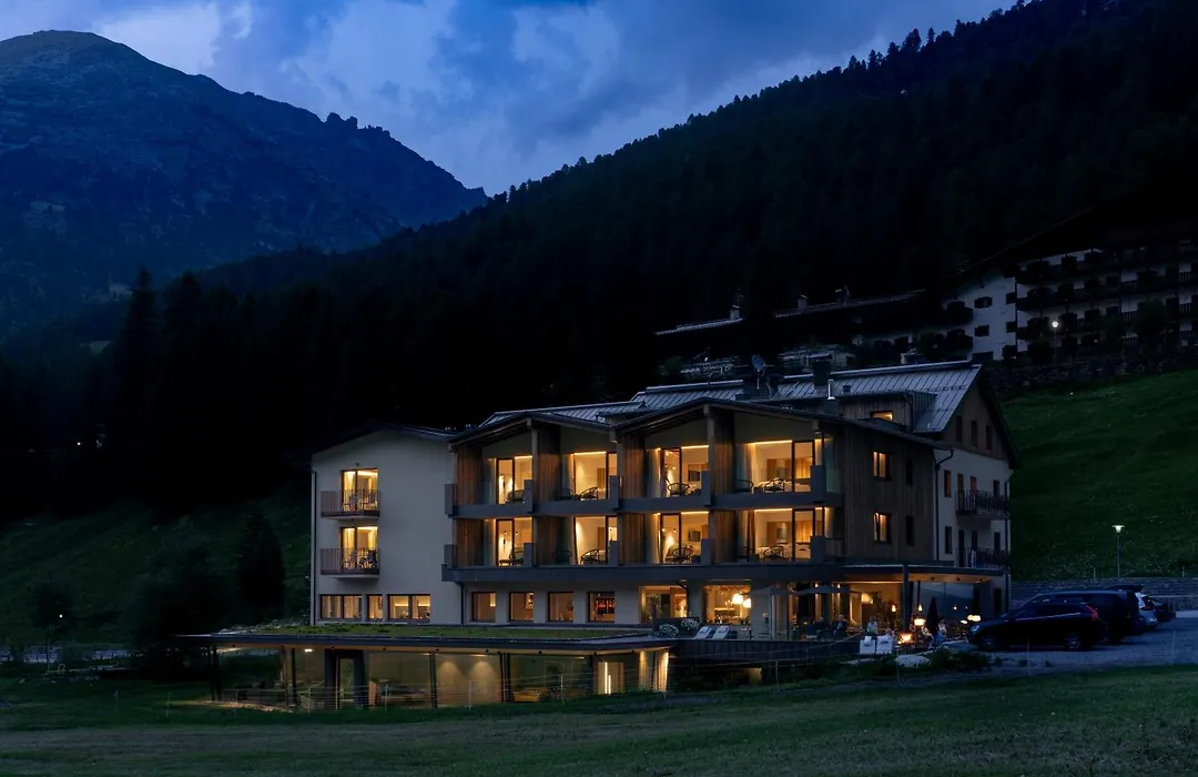 Hotel Gampen-1