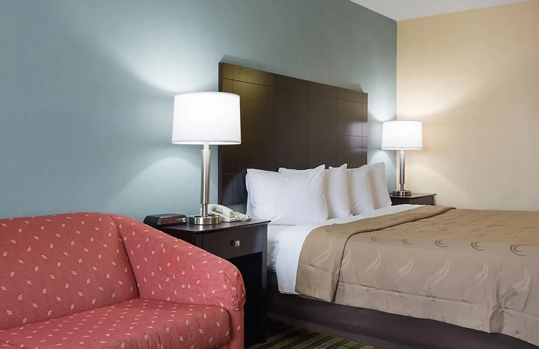 Quality Inn Calhoun North I-75-1