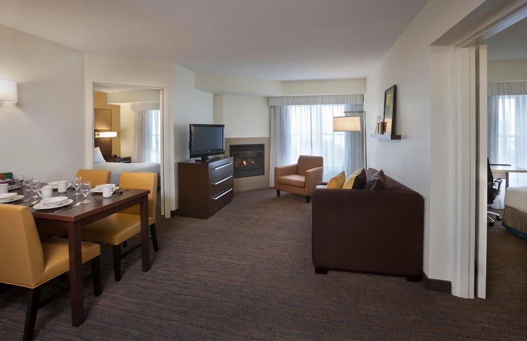 Cambridge Suites Mississauga-1