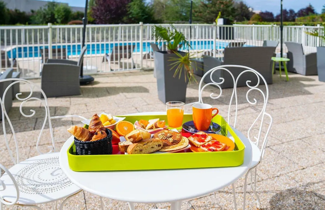 Ibis Styles Gien-1