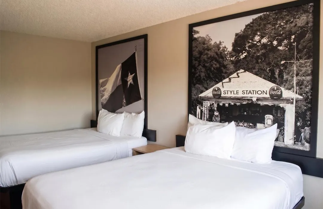Super 8 By Wyndham Irving Dfw Airport/South-1