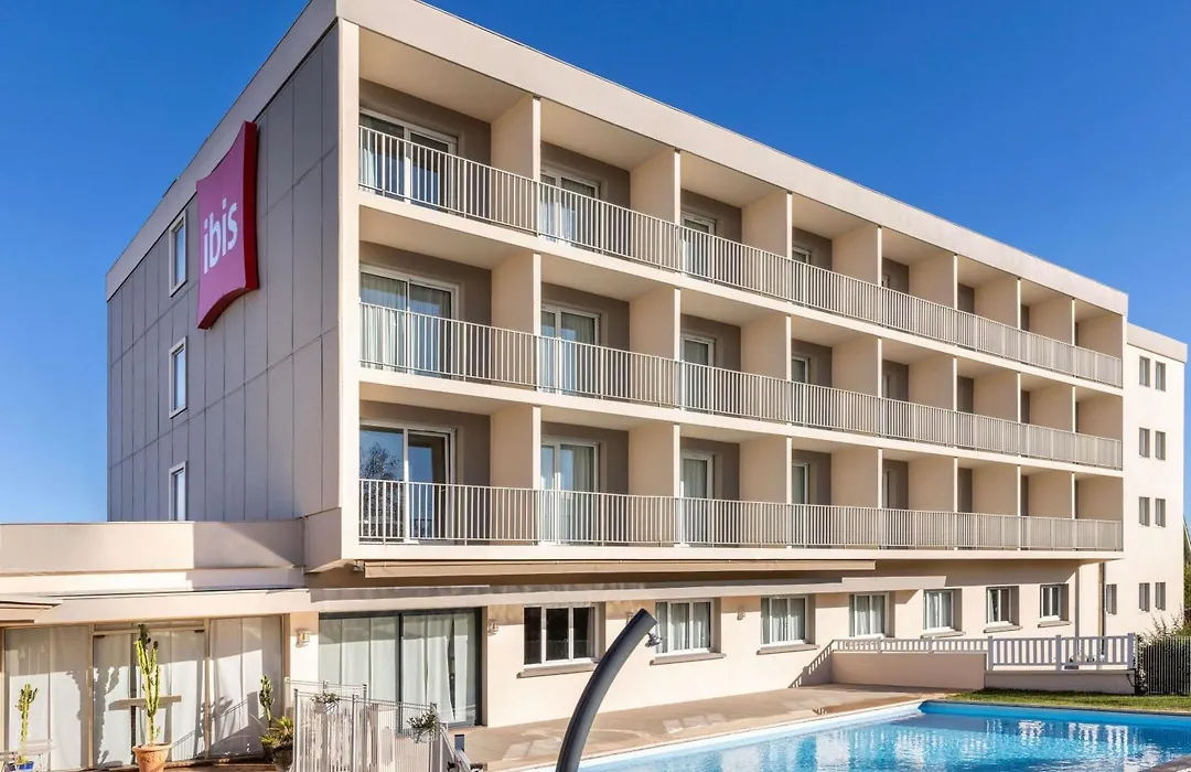 Ibis Tarbes Odos-1