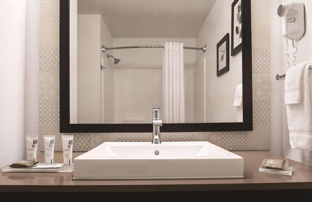 Country Inn & Suites By Radisson, Cottage Grove, Mn-1