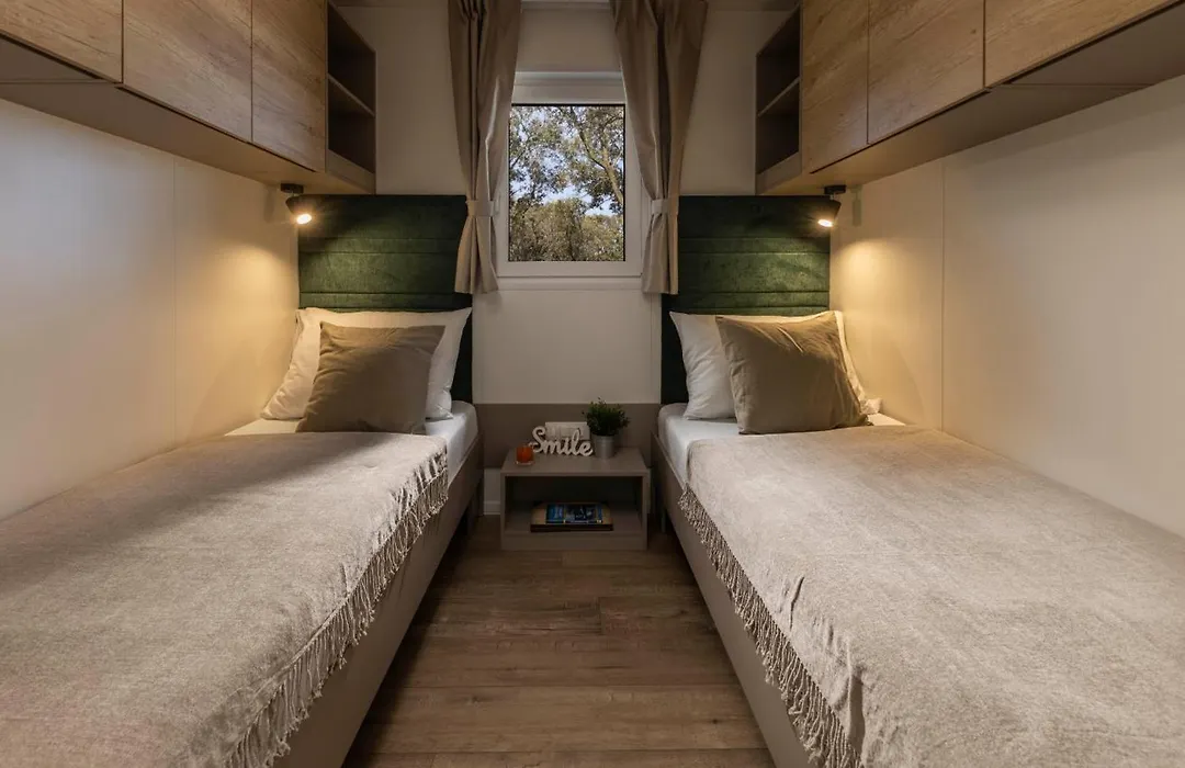 Mobile Homes Lopari-1
