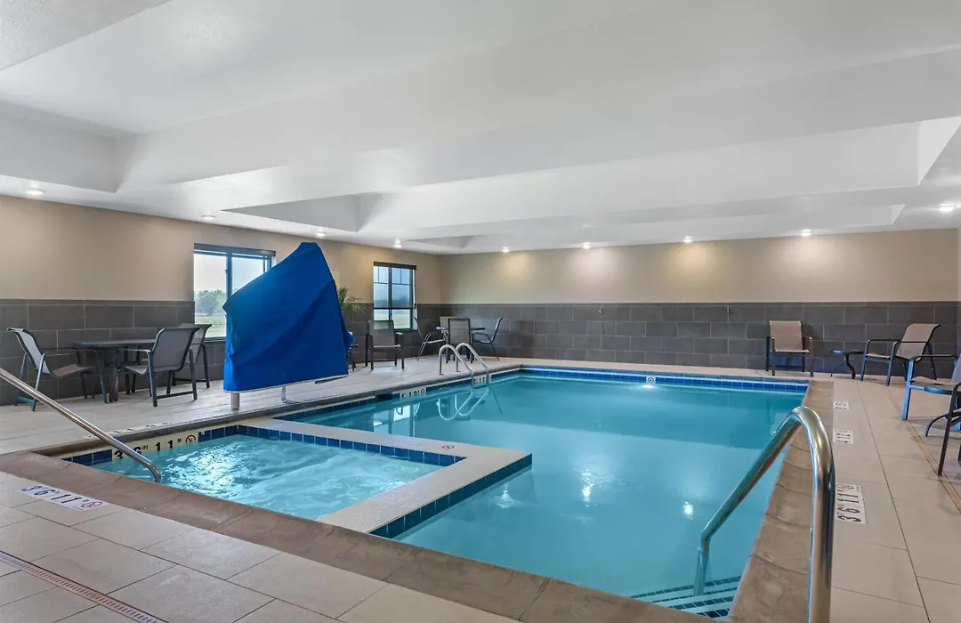 Best Western Plus Overland Inn-1
