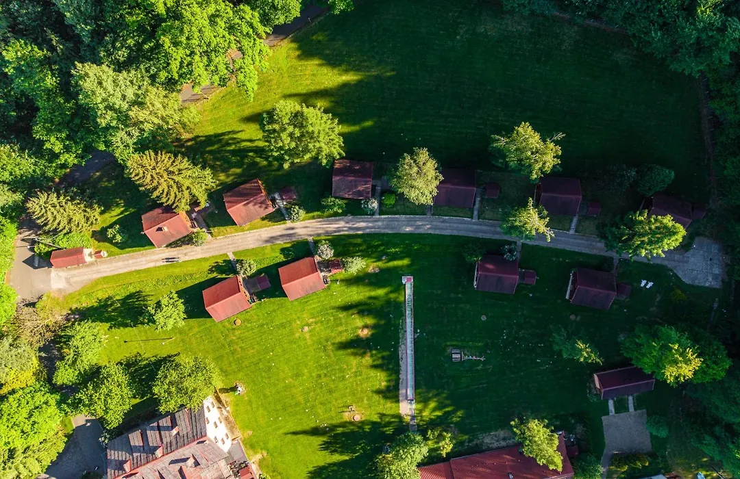 Zloty Potok Resort Oferta Lato 2026 Domki Nad Jeziorem Zlotnickim Prywatna Plaza Camping Pokoje Tuz Przy Lesie Oraz Restauracja-1