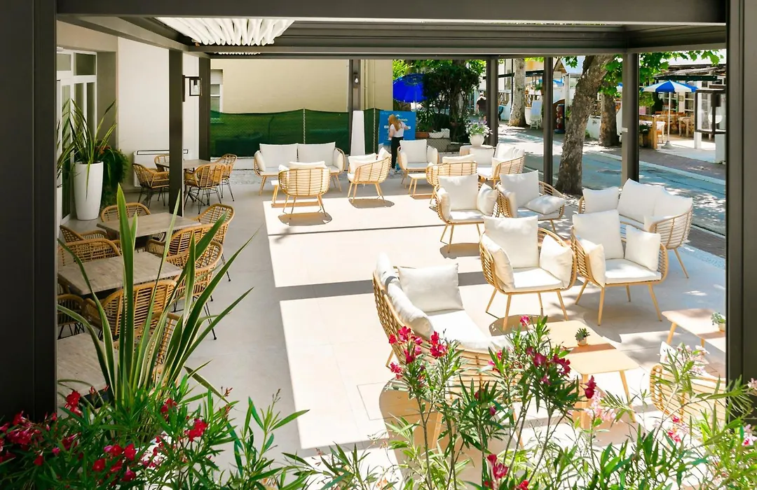 Hotel Ambasciatori-1