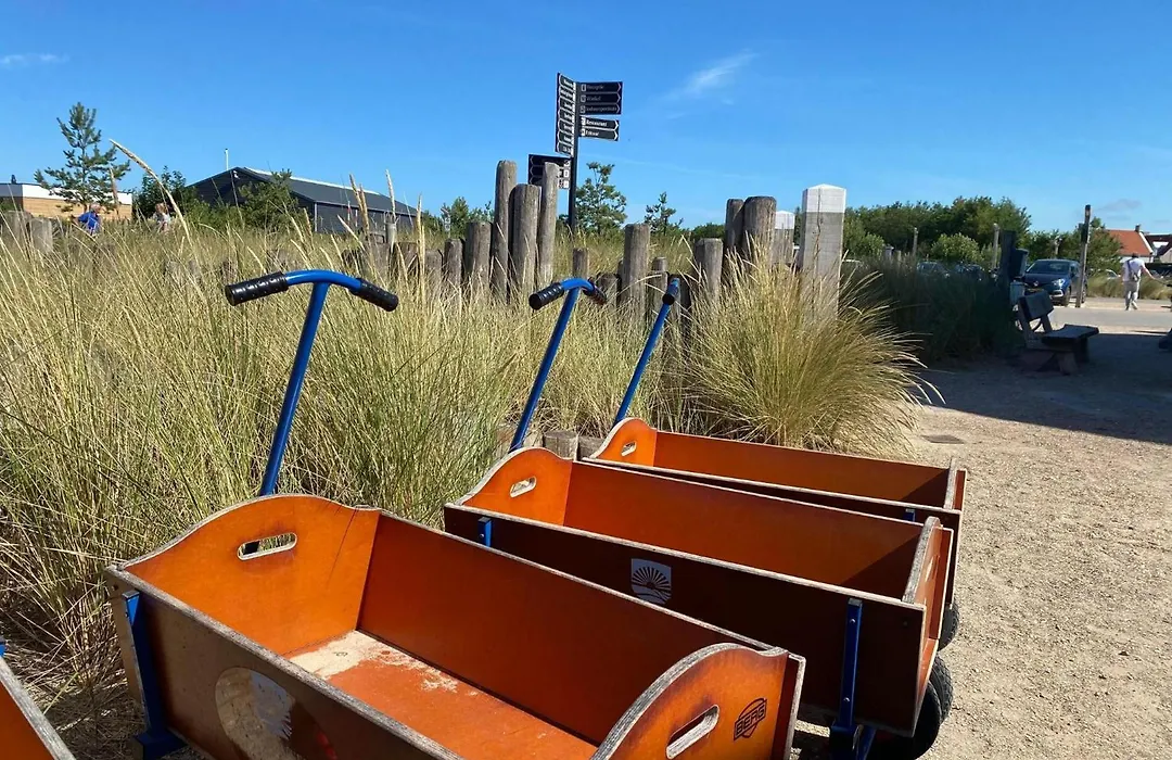 Zonneweelde, Vakantie aan Zee-1