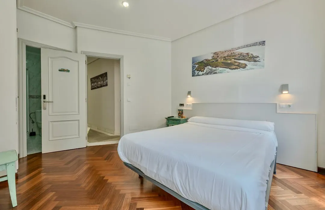 Hostal Costa Coruña-1