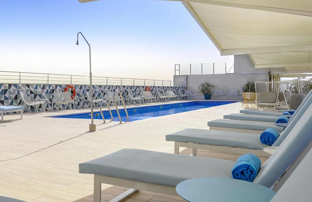 Novotel Sevilla-1