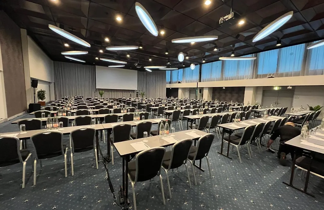 Crowne Plaza Zuerich By Ihg-1