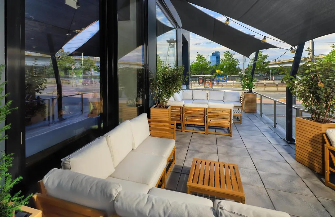 Park Inn By Radisson Danube Bratislava-1