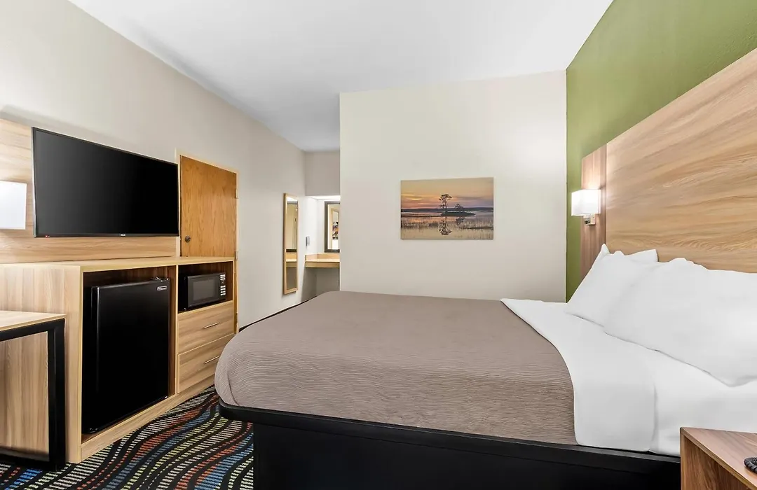 Quality Inn Walterboro I-95-1