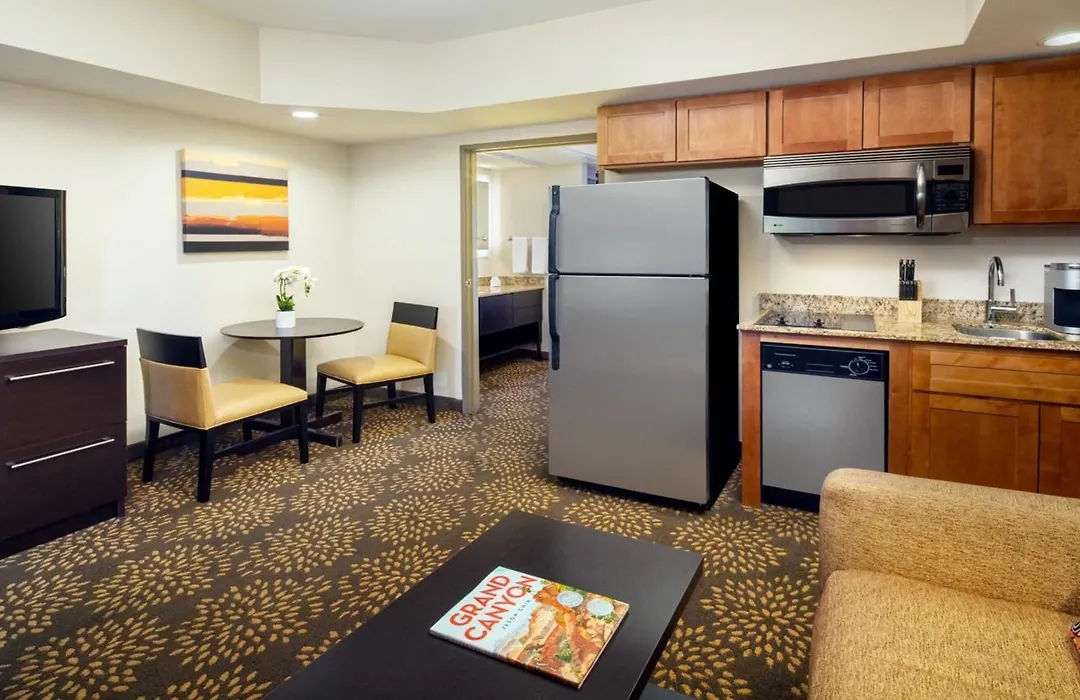 Holiday Inn And Suites Phoenix Airport North By Ihg-1