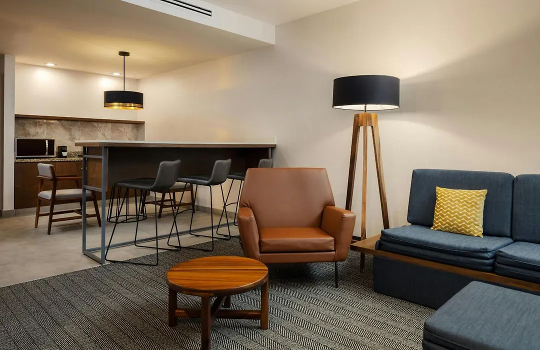 Courtyard By Marriott Mexico City Airport-1