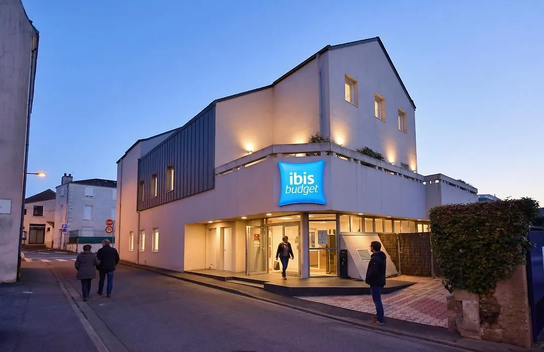 ibis budget Cholet Centre-1