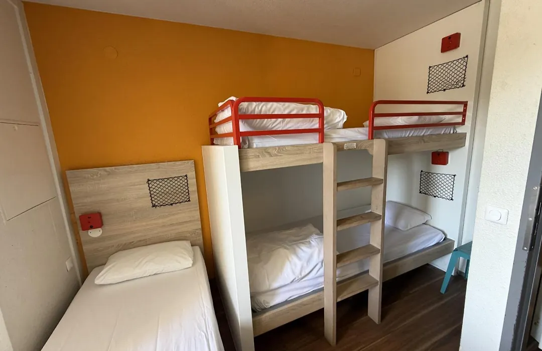 HOTEL F1 Lyon Genay Massieux-1