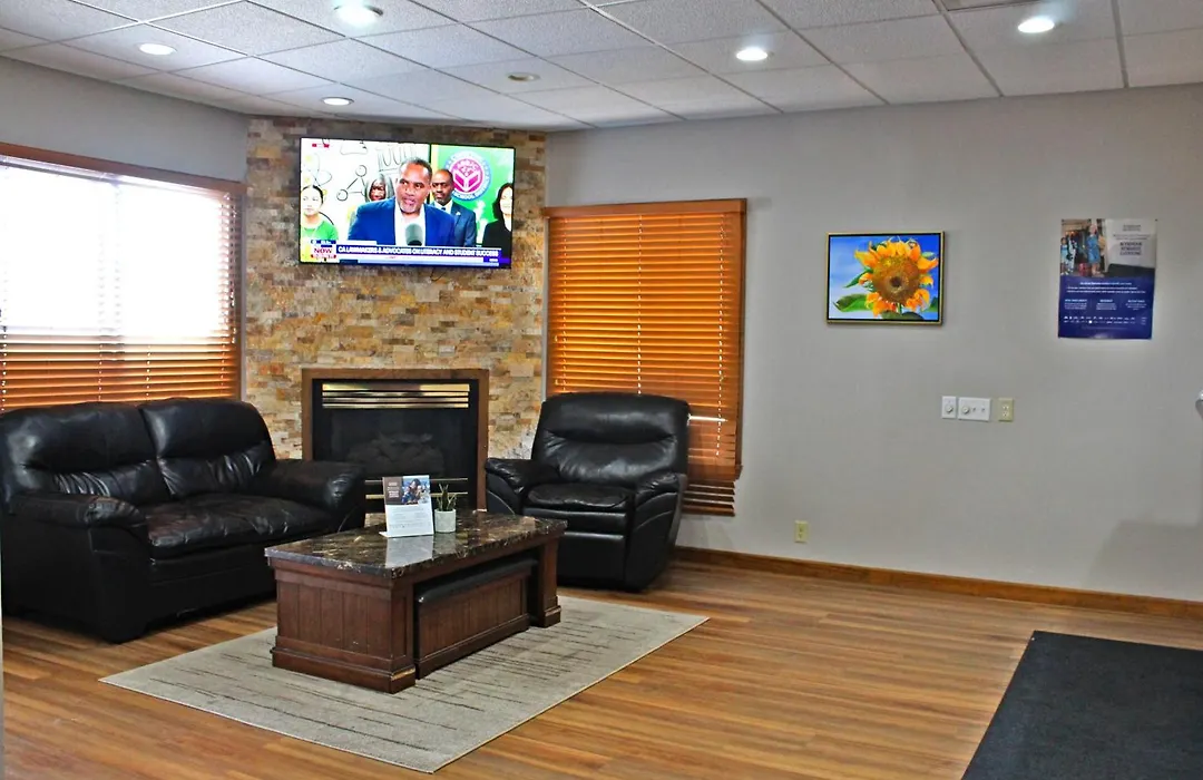 Days Inn By Wyndham West-Eau Claire-1