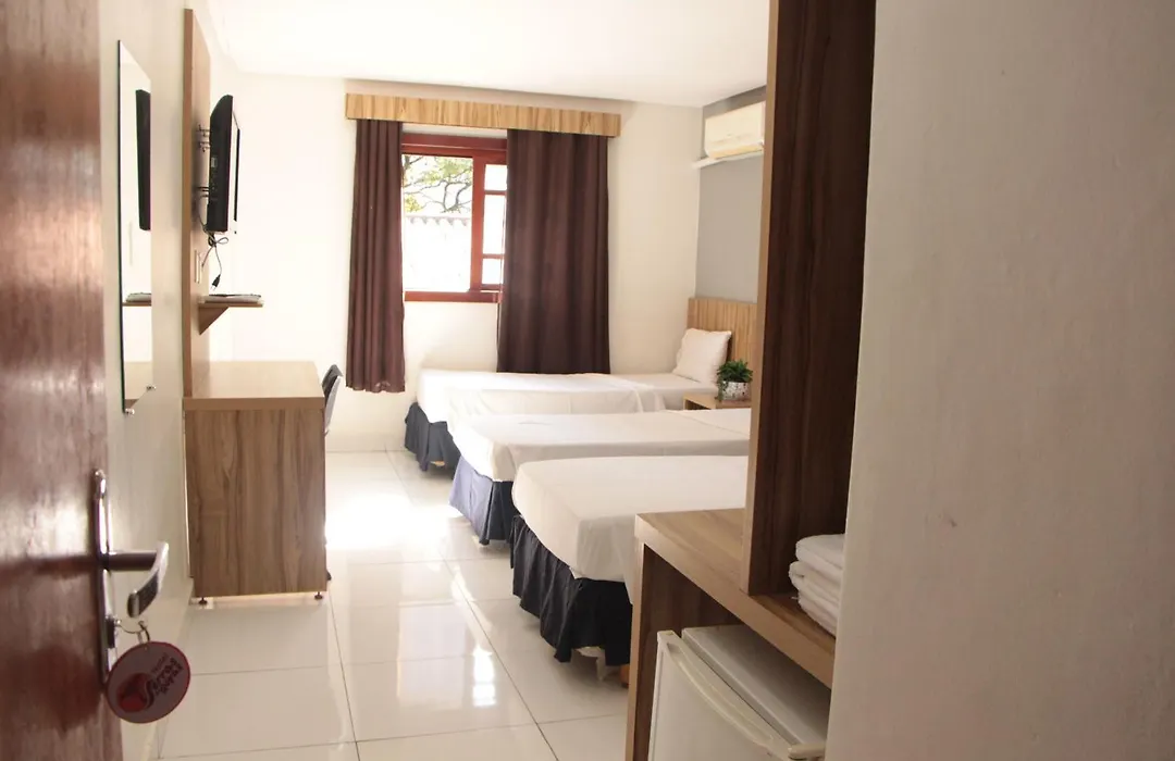 Cr Hotel Bueno-1