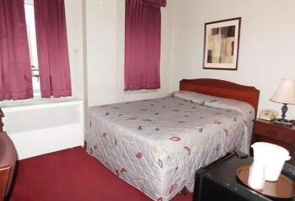 Hotel Harrington-1
