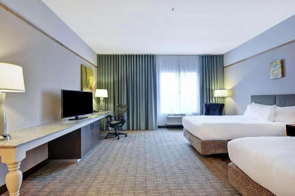 Hilton Garden Inn Oshkosh-1