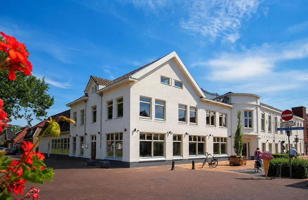 Hotel de Zon anno 1870-1