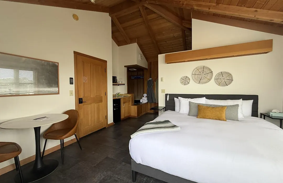 The Inn At Manzanita-1