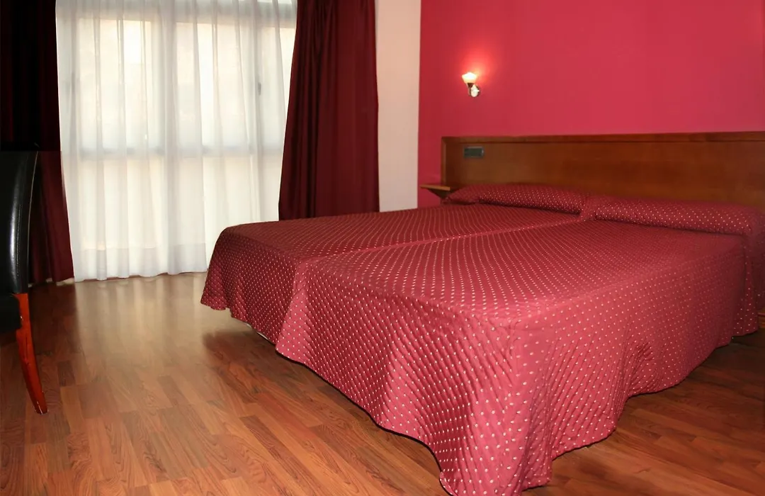 Hotel Virgen de Covadonga-1