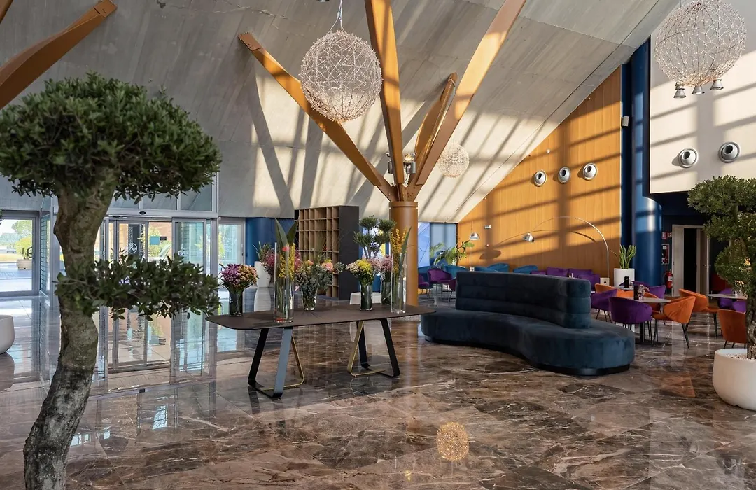 Holiday Inn Nola - Naples Vulcano Buono by IHG-1