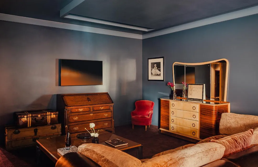 Aethos Hotel Milan-1