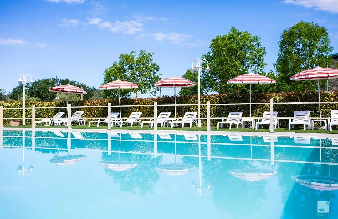 Chianti Village - Free Parking&Pool-1
