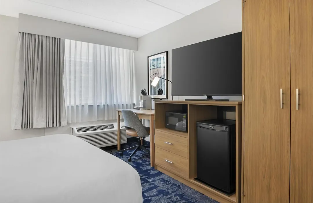Best Western Plus Willmar-1