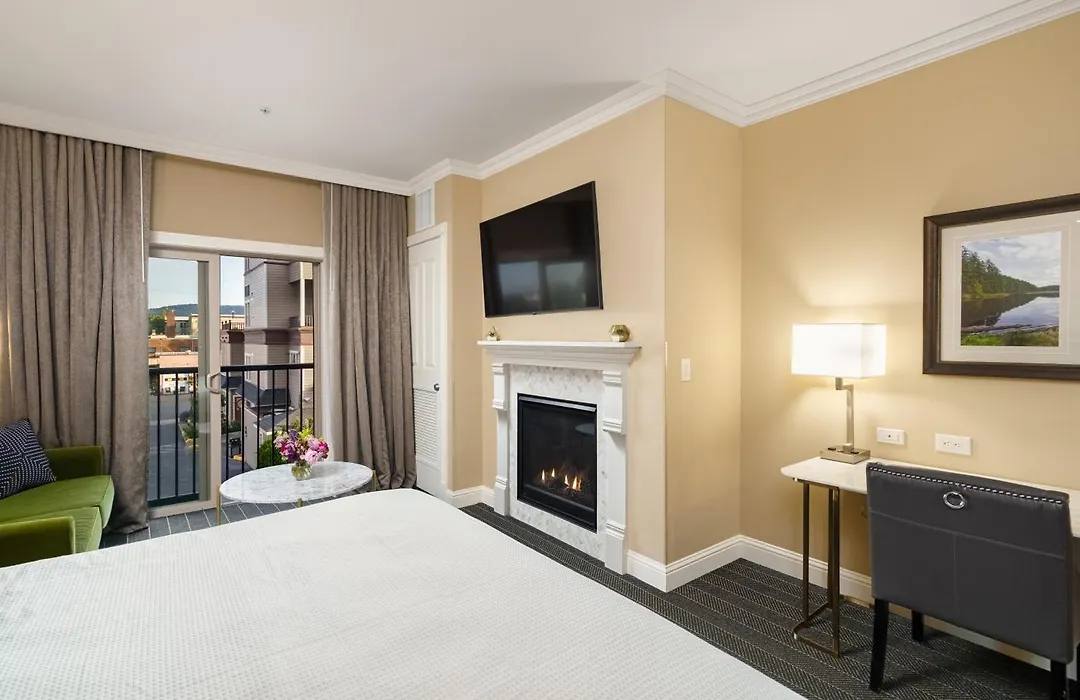 Majestic Inn And Spa-1