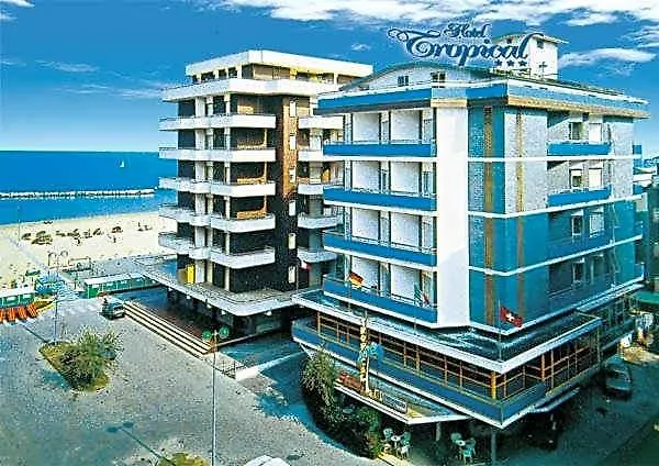 Hotel Tropical-1